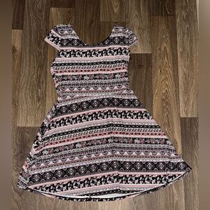 New No Boundaries Large Paisley Boho Dress